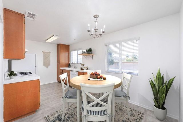 9728 Marilla 615, Lakeside, CA 92040