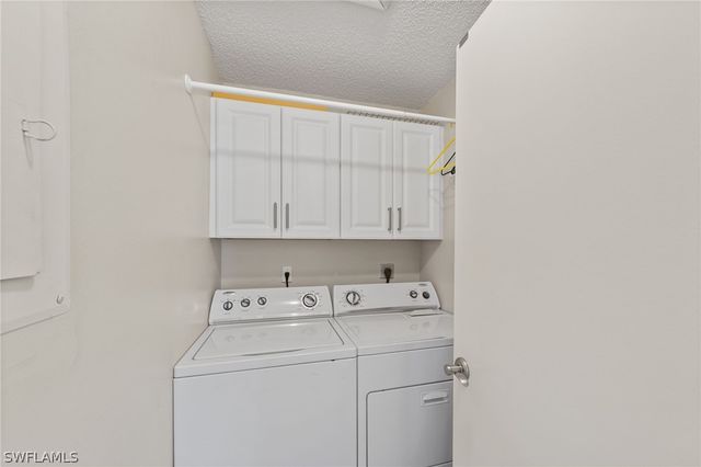 87 Glades BLVD 1633, Naples, FL 34112