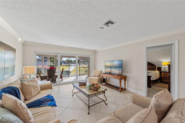 87 Glades BLVD 1633, Naples, FL 34112