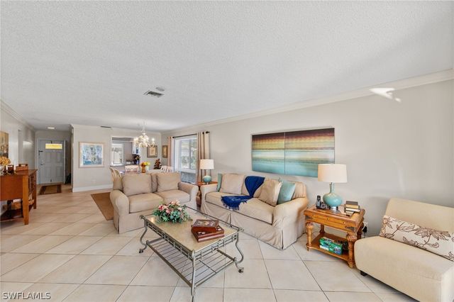 87 Glades BLVD 1633, Naples, FL 34112