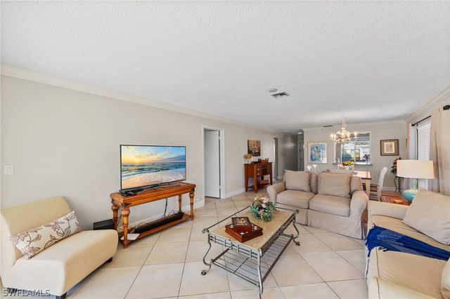 87 Glades BLVD 1633, Naples, FL 34112