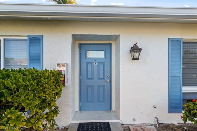 87 Glades BLVD 1633, Naples, FL 34112