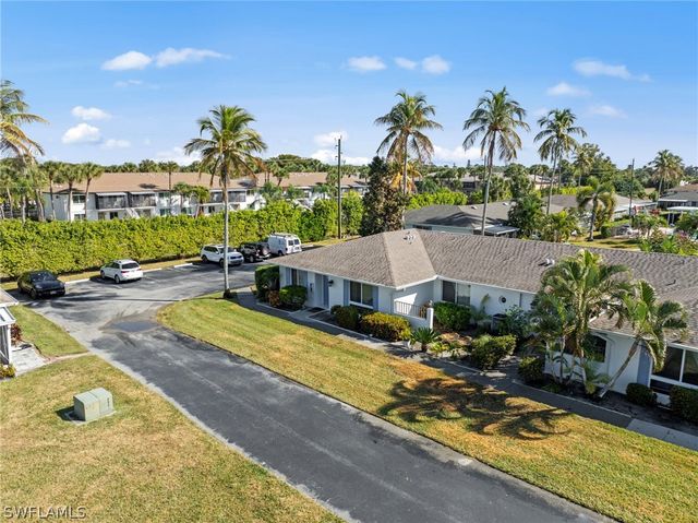 87 Glades BLVD 1633, Naples, FL 34112