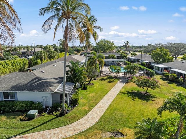 87 Glades BLVD 1633, Naples, FL 34112