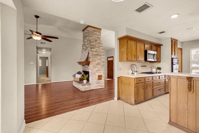 15715 Caprock Drive, Houston, TX 77598