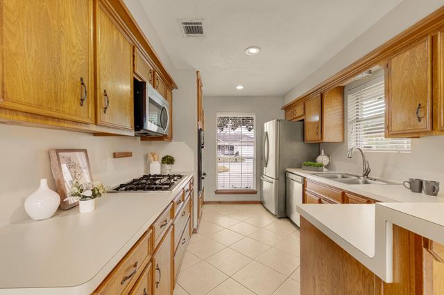 15715 Caprock Drive, Houston, TX 77598