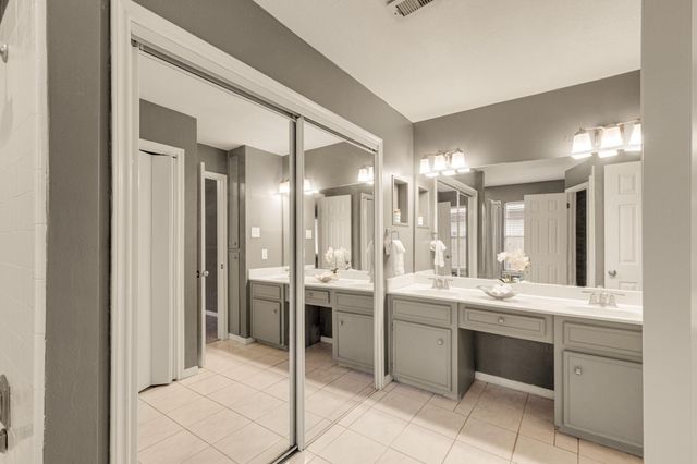 15715 Caprock Drive, Houston, TX 77598