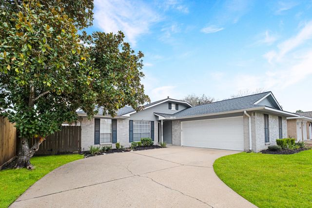 15715 Caprock Drive, Houston, TX 77598