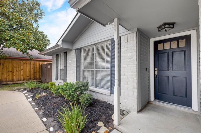 15715 Caprock Drive, Houston, TX 77598