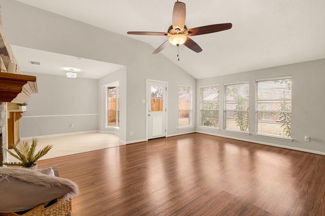 15715 Caprock Drive, Houston, TX 77598