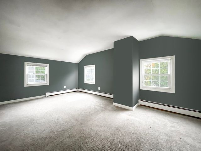28 Wells Ave, Chicopee, MA 01020