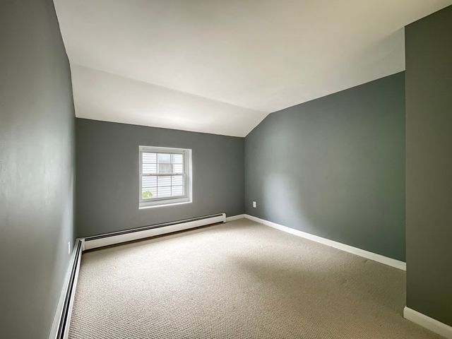 28 Wells Ave, Chicopee, MA 01020