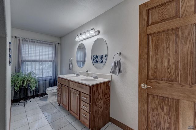 840 KINGSWOOD DR, Rapid City, SD 57702