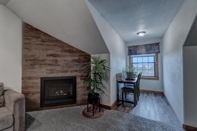 840 KINGSWOOD DR, Rapid City, SD 57702