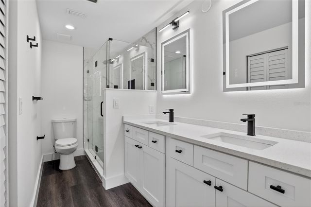 5014 BARRINGTON CIRCLE 2102, Sarasota, FL 34234