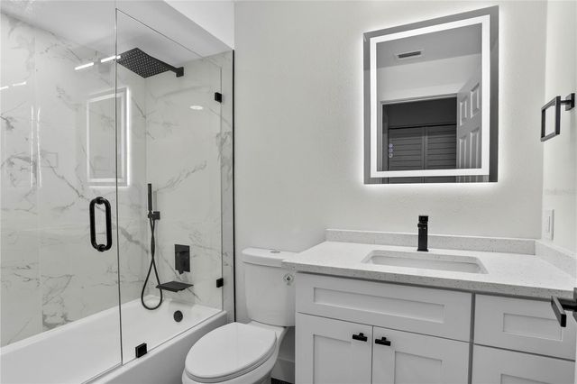 5014 BARRINGTON CIRCLE 2102, Sarasota, FL 34234