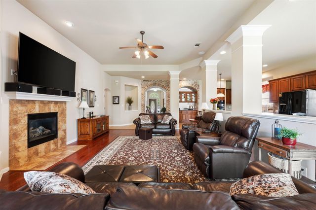 2104 Nelson Ranch LOOP, Cedar Park, TX 78613