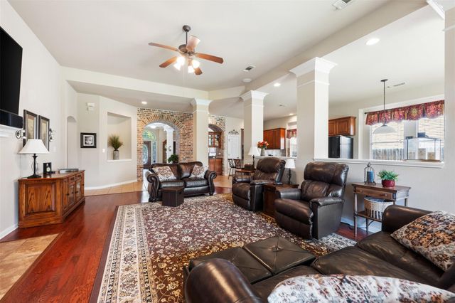 2104 Nelson Ranch LOOP, Cedar Park, TX 78613