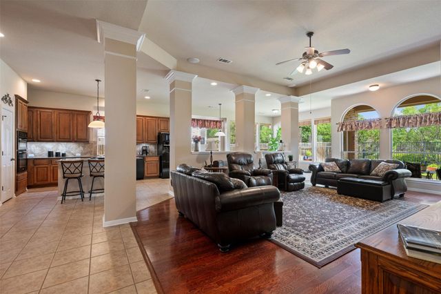 2104 Nelson Ranch LOOP, Cedar Park, TX 78613