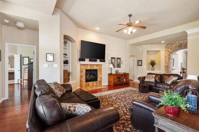 2104 Nelson Ranch LOOP, Cedar Park, TX 78613