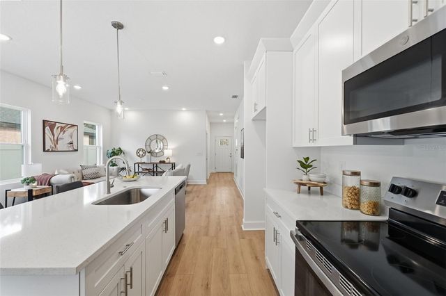 1512 W 8TH STREET, Sanford, FL 32771