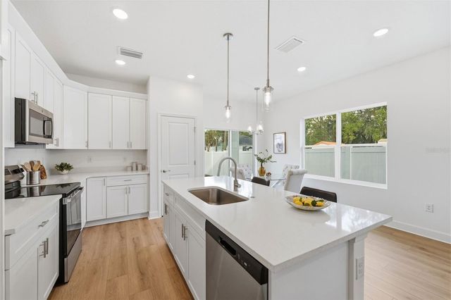 1512 W 8TH STREET, Sanford, FL 32771