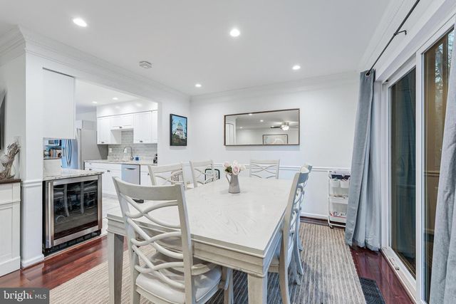 2002 GOLF COURSE DR, Reston, VA 20191