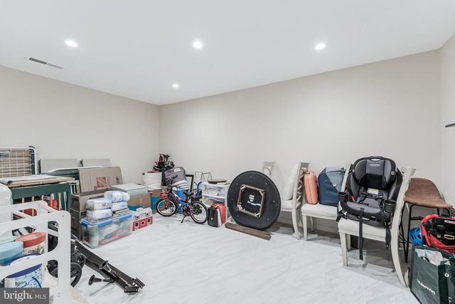 2002 GOLF COURSE DR, Reston, VA 20191