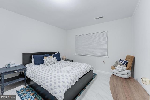 2002 GOLF COURSE DR, Reston, VA 20191