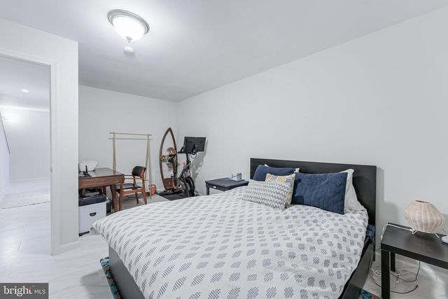 2002 GOLF COURSE DR, Reston, VA 20191