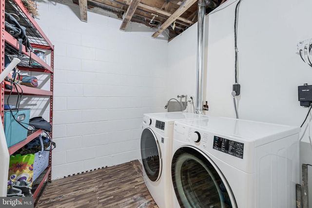 2002 GOLF COURSE DR, Reston, VA 20191