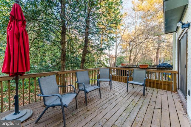 2002 GOLF COURSE DR, Reston, VA 20191