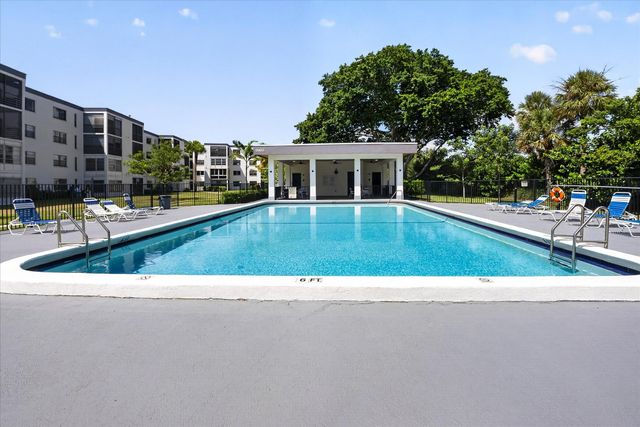 9235 SW 8th Street, Boca Raton, FL 33428