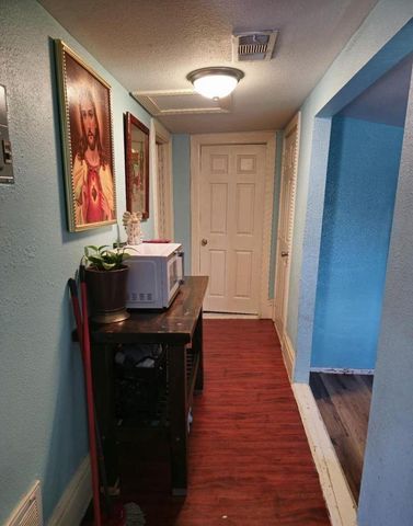 1503 Loma Vista Street, San Antonio, TX 78207