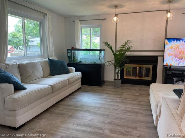 25738 Beck Road, Novi, MI 48374