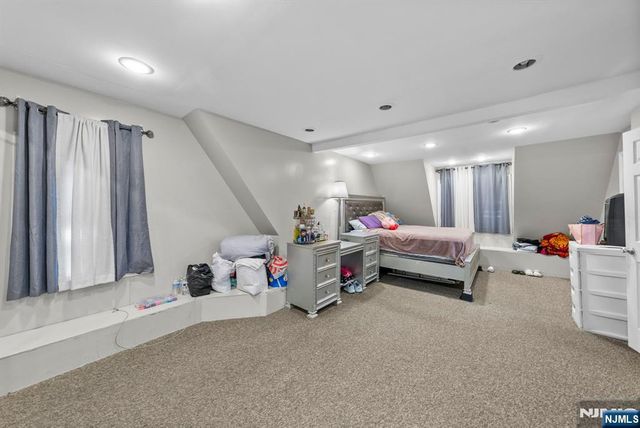 38-40 Nairn Place, Newark, NJ 07108