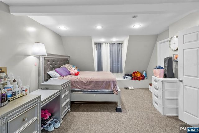 38-40 Nairn Place, Newark, NJ 07108