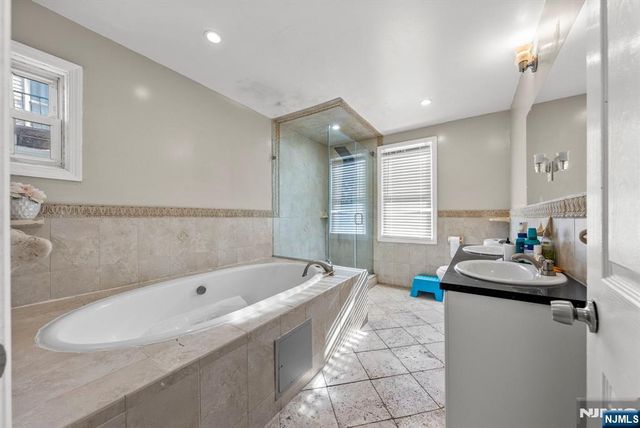 38-40 Nairn Place, Newark, NJ 07108