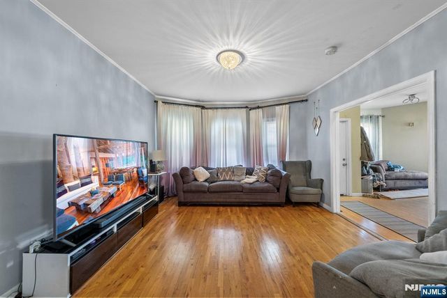 38-40 Nairn Place, Newark, NJ 07108