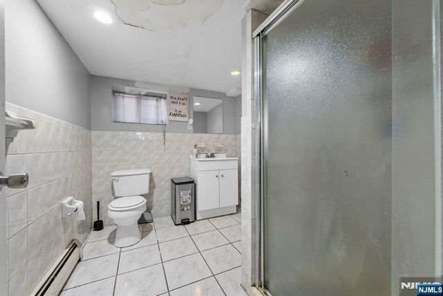 38-40 Nairn Place, Newark, NJ 07108