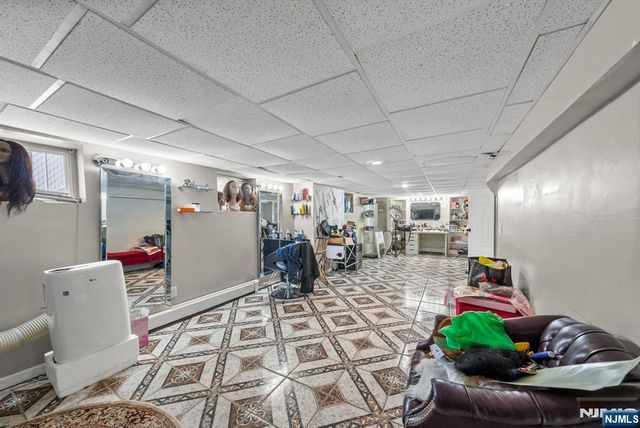 38-40 Nairn Place, Newark, NJ 07108