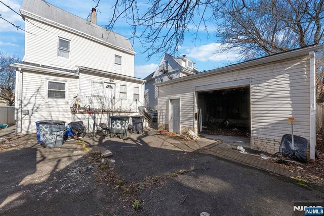 38-40 Nairn Place, Newark, NJ 07108