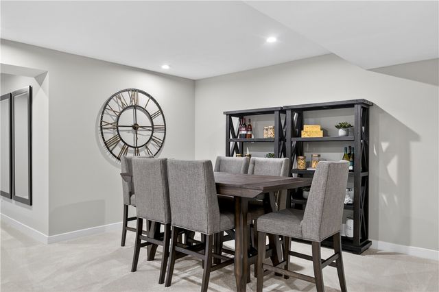 390 Dana Dr, Nottingham, PA 15330