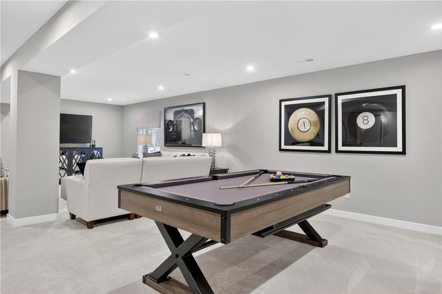 390 Dana Dr, Nottingham, PA 15330