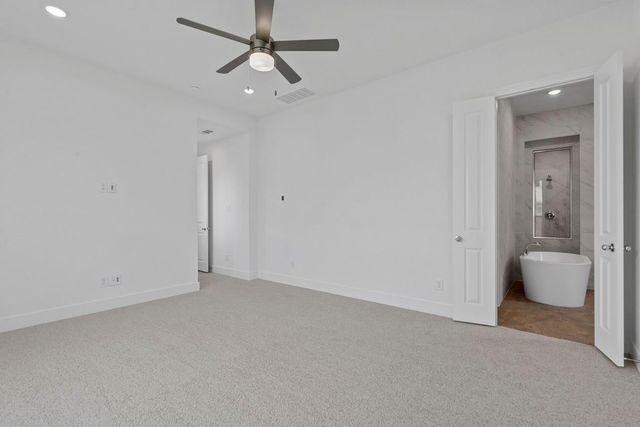 12023 Lake View Boulevard, Mont Belvieu, TX 77523