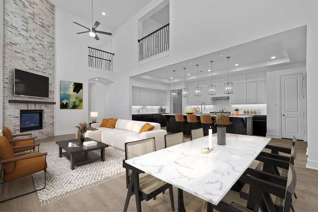 12023 Lake View Boulevard, Mont Belvieu, TX 77523