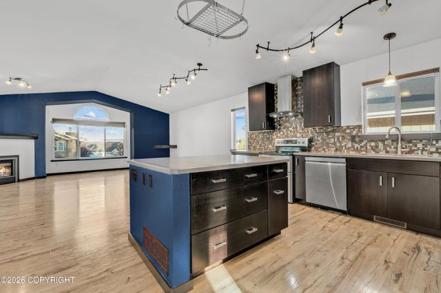 10207 Ridge Park Drive, Anchorage, AK 99507