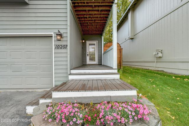 10207 Ridge Park Drive, Anchorage, AK 99507