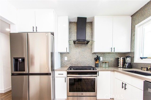 2482 N Avenida Caballeros, Palm Springs, CA 92262