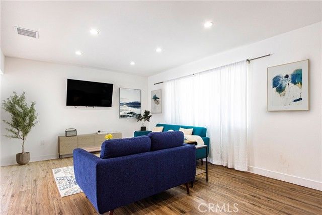 2482 N Avenida Caballeros, Palm Springs, CA 92262